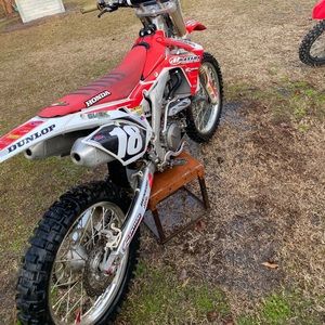 Meet your Posher, Jaron